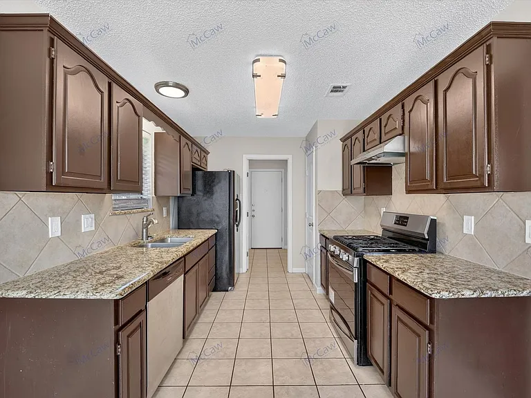 2607 Parkview Dr — Photo 5