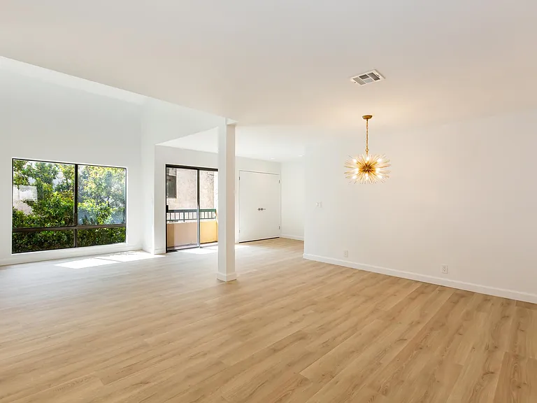 1738 S Bentley Ave #302 — Photo 9