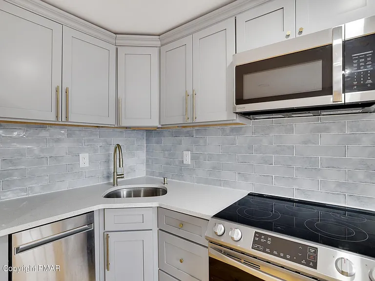 314 Main St #2 — Photo 5