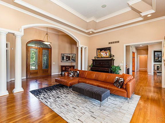 5th image of 8235 Cherry Laurel Dr