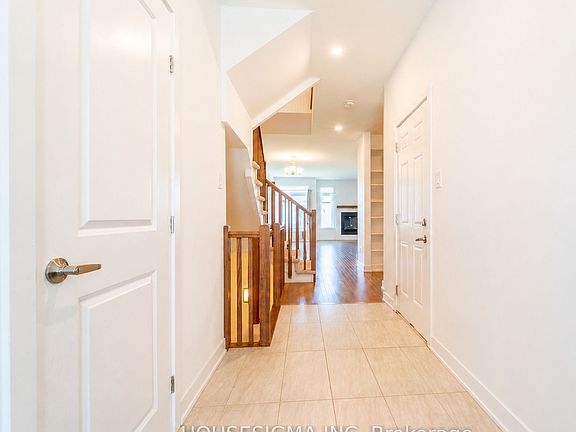 3rd image of 74 Nettle Cres