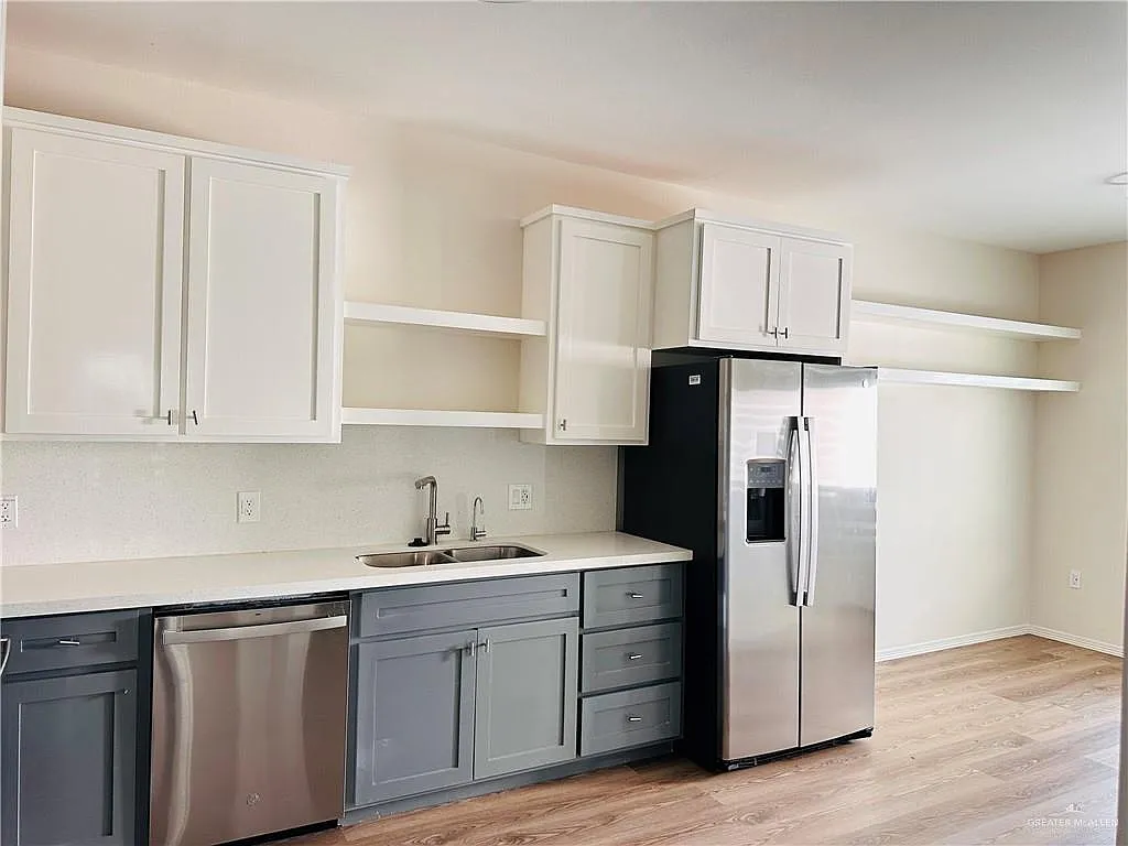 3 bed, 2.5 bath, 1700 sqft, $1,750 — Photo 4