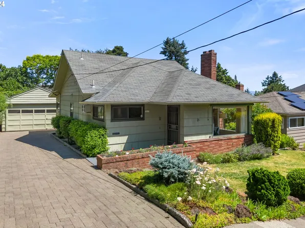 7217 SE Main St, Portland, OR 97215