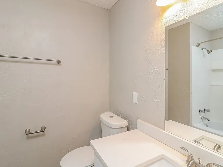 5911 Woodsetter Ln — Photo 15