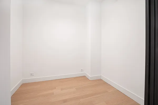 Rented by MNS | media 11