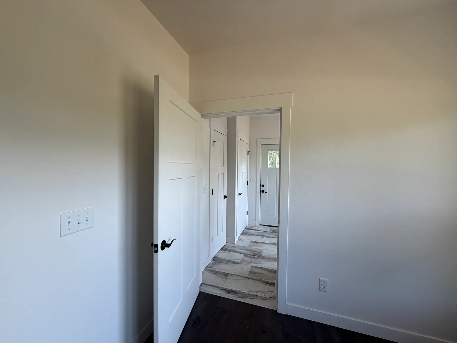 3 bed, 1420 sqft, $1,650 — Photo 2