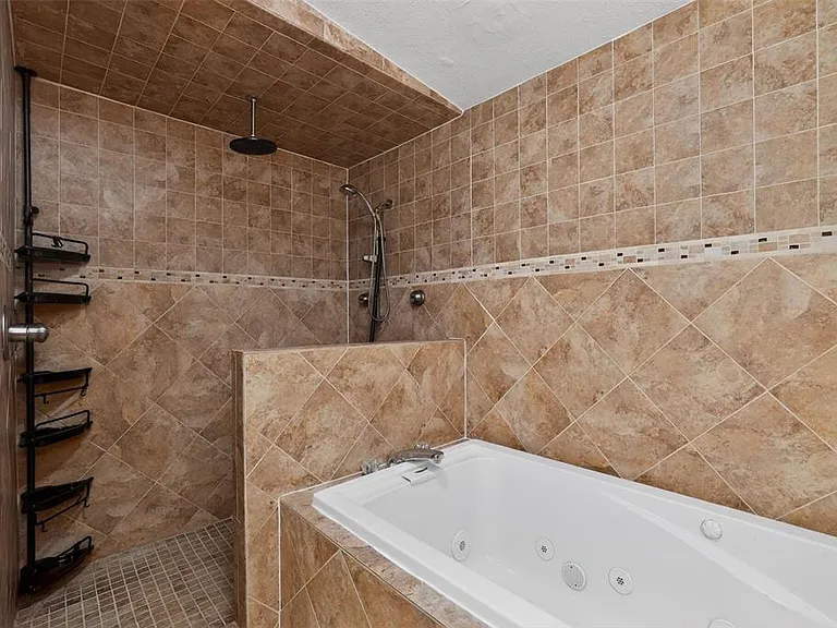 3240 Apfel Rd — Photo 27