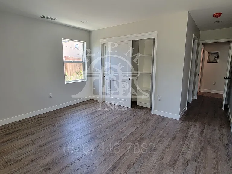 13872-13874 Saranac Dr — Photo 18