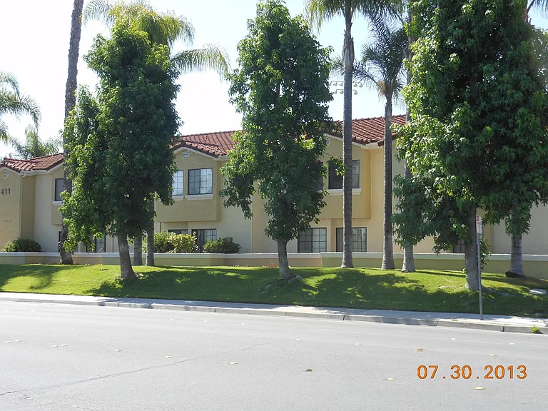 Los Olivos Apartments — Photo 51