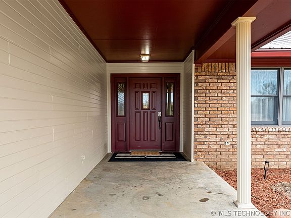 2nd image of 458540 E 1040th Rd