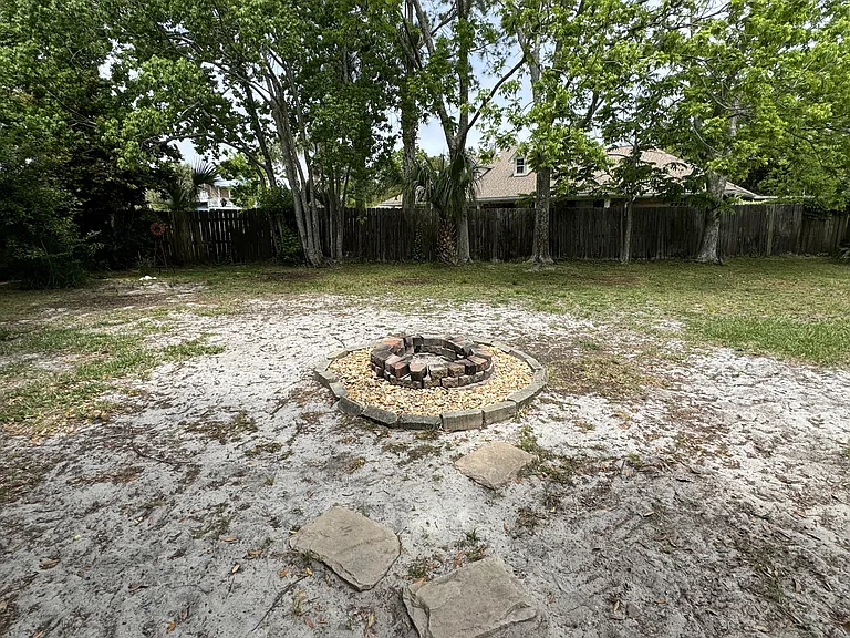 220 Wynnehaven Beach Rd — Photo 33