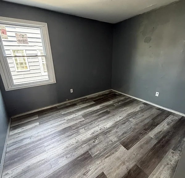 16317 Clearview Ave — Photo 3