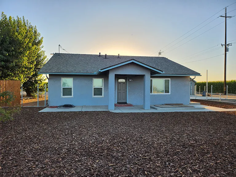 17507 S Highland Ave — Photo 2