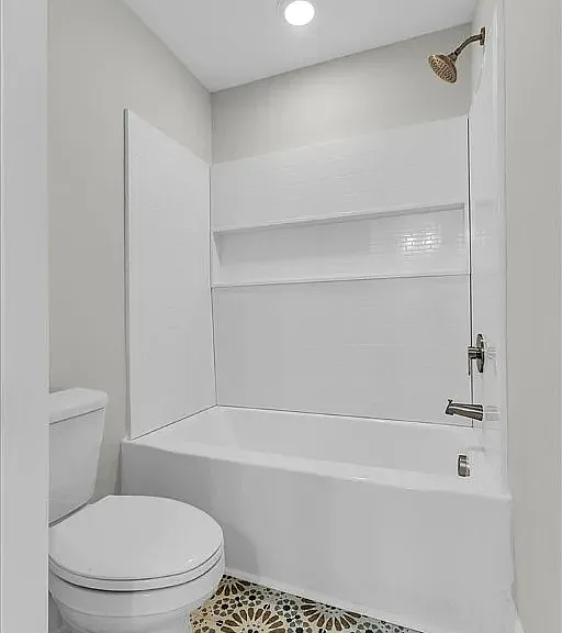 716 Waters Ave — Photo 13