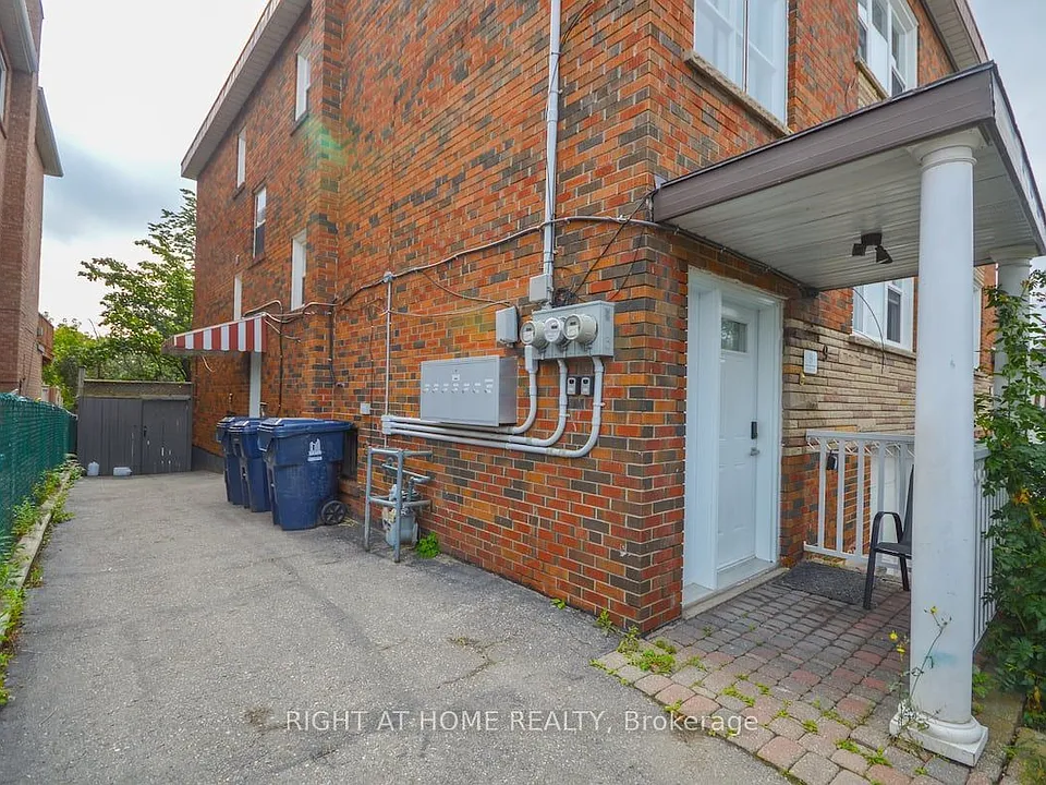9 Donald Ave #1