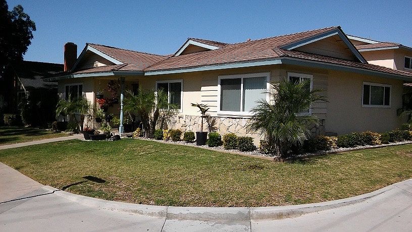 1st image of 2601 W Aurora St