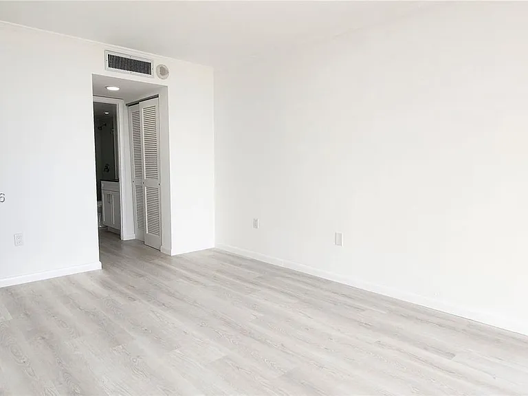 1200 NE Miami Gardens Dr #1005W — Photo 17