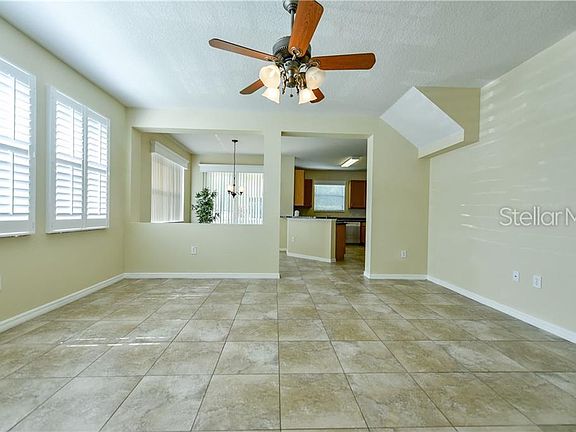 3rd image of 423 Penny Royal Pl
