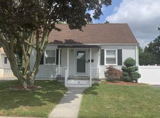 18 Schiverea Ave, Freehold, NJ