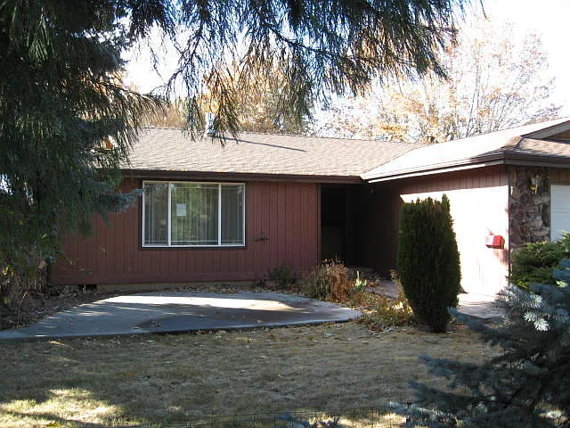 5452 Brentwood Dr photo 1
