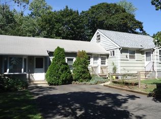 7 Newberry St, Bridgewater, NJ 08807