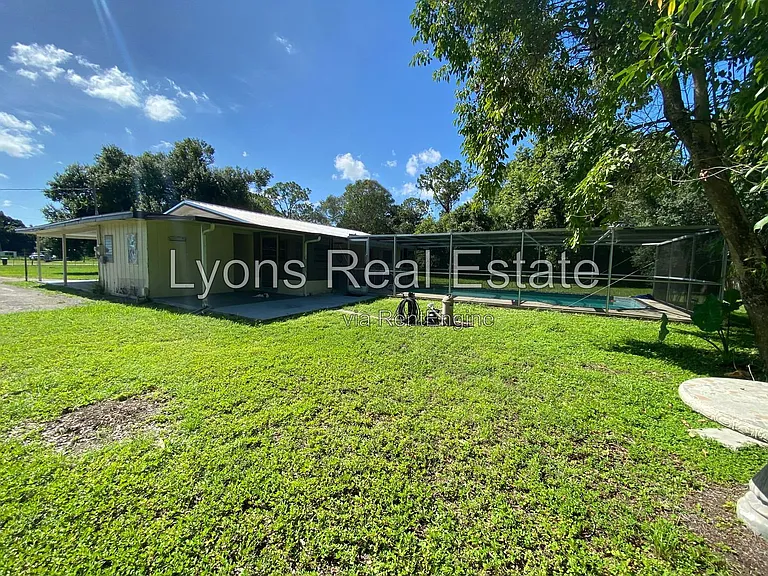7906 Suncoast Dr — Photo 23
