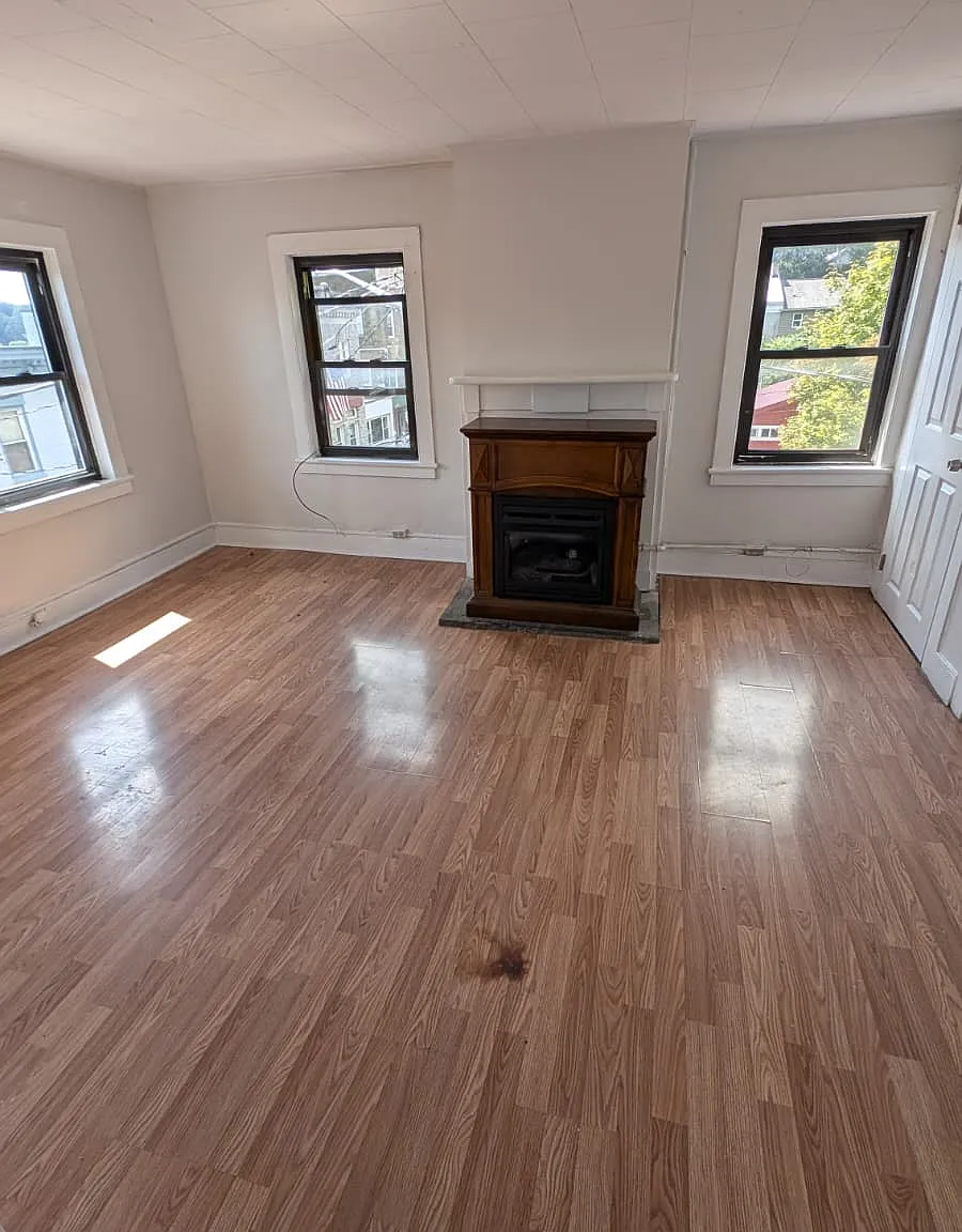 2 bed, $1,800 — Photo 2