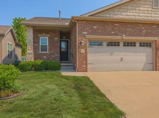 12 Yukon Cir, Bloomington, IL 61705
