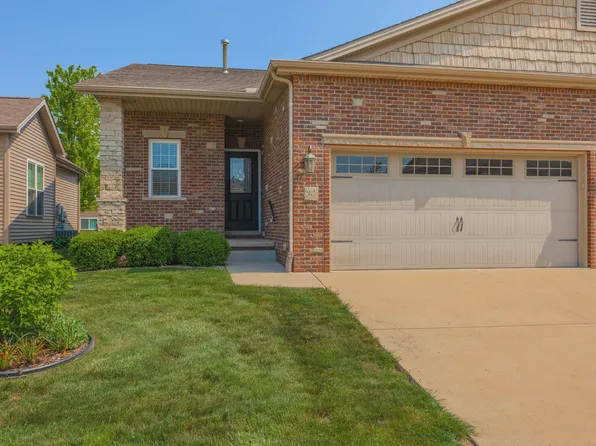 12 Yukon Cir, Bloomington, IL 61705