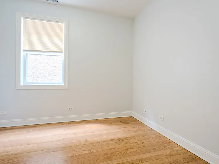 5408 S Michigan Ave #2S — Photo 11