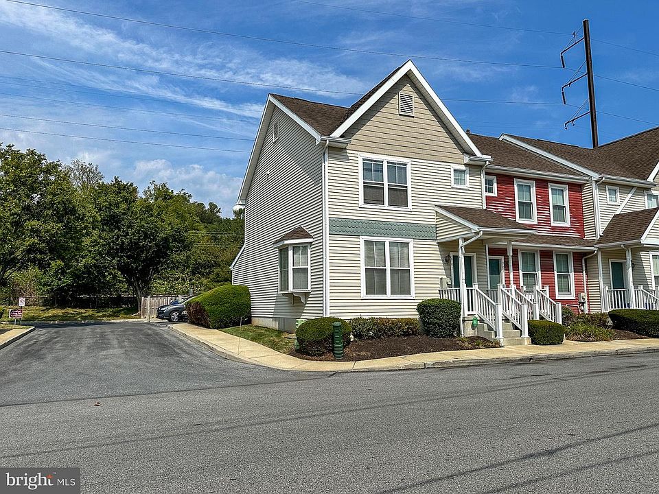 1st image of 901 Merchant St