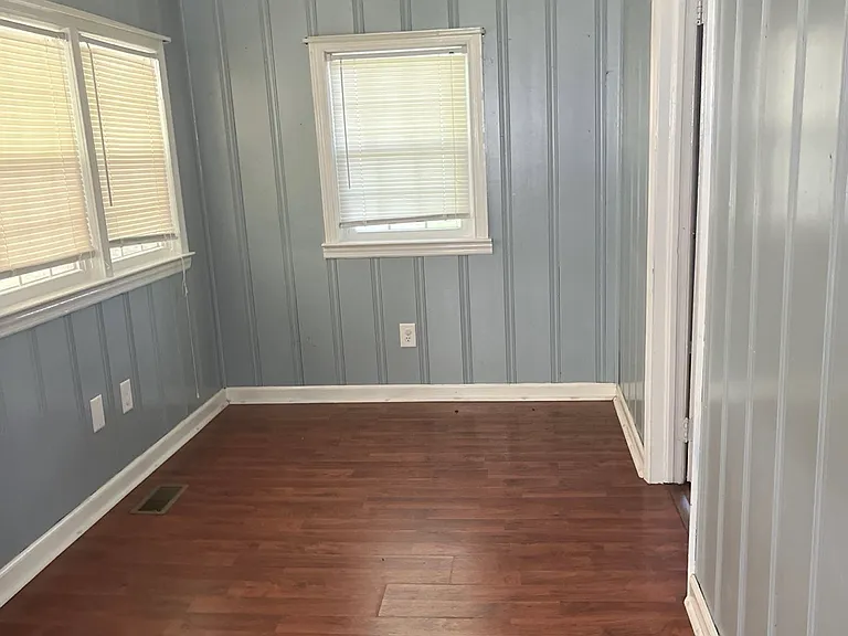 3810 Bluff Rd — Photo 6