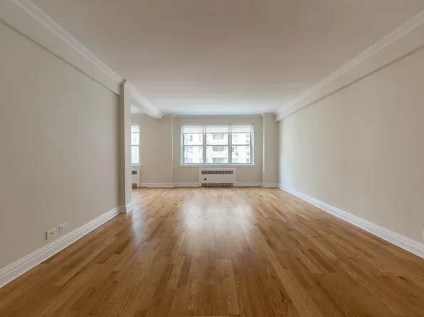 41 Park Avenue image 1 of 12