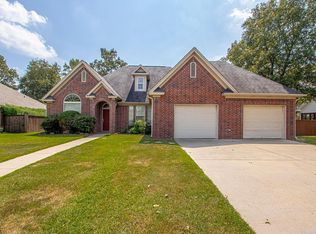 7153 Gap Ridge Dr, Sherwood, AR 72120