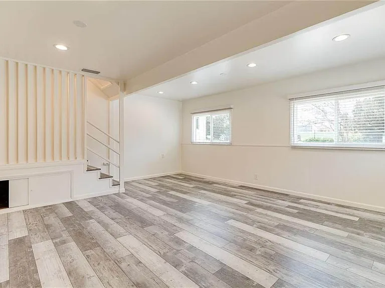1500 Voorhees Ave — Photo 36