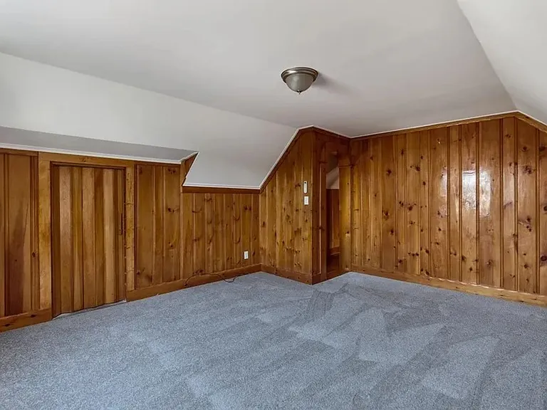 147 Rogers St — Photo 12