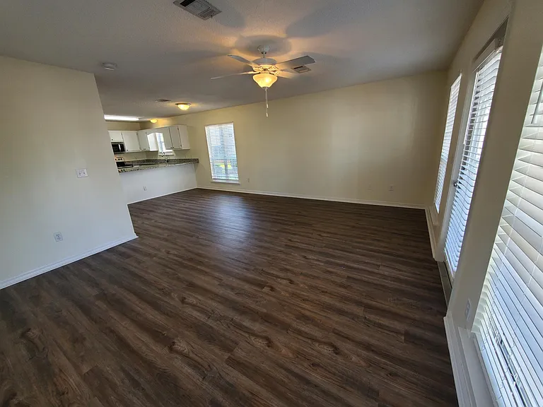 210 Redfish Cir — Photo 7
