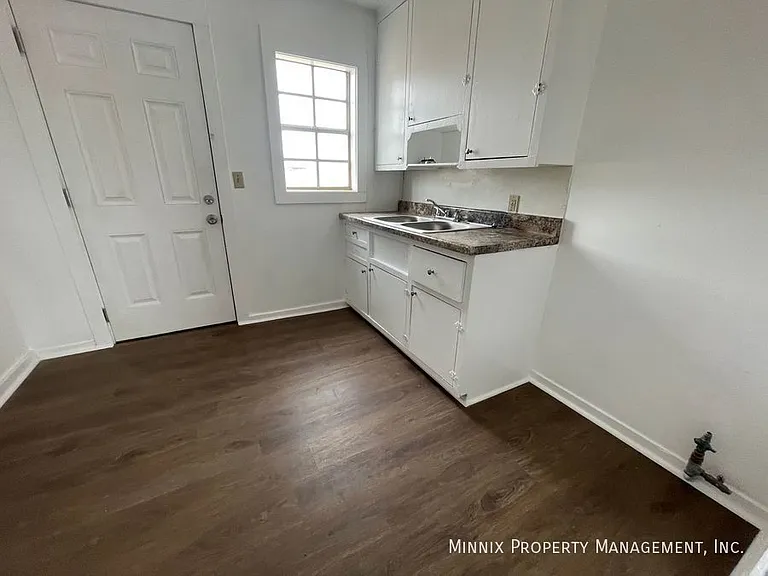 102 N 11th St #FS — Photo 10