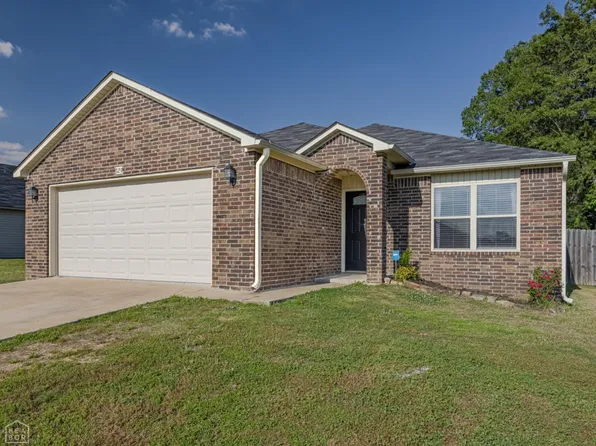 329 Emma Dr, Brookland, AR 72417
