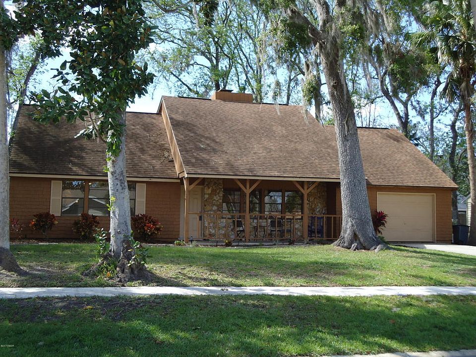2nd image of 946 Tall Pine Dr