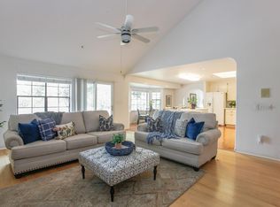 18 Clement Ct, Napa, CA 94558