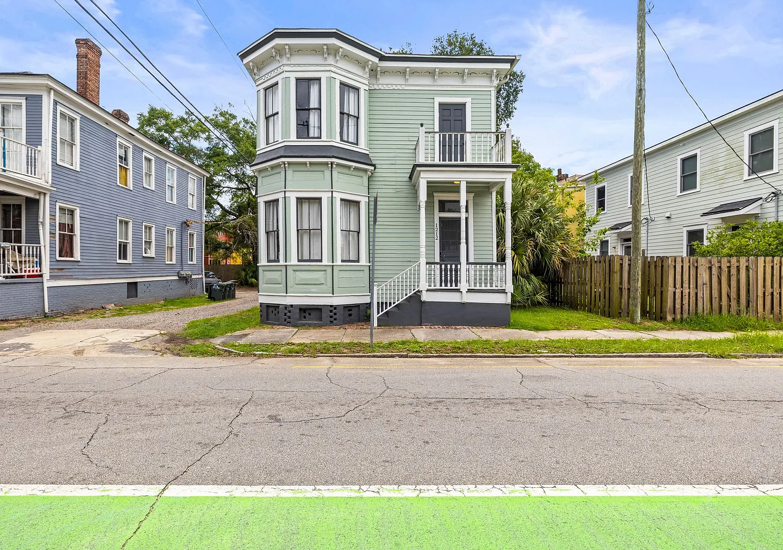 Lower Unit Available May 4 — Photo 1