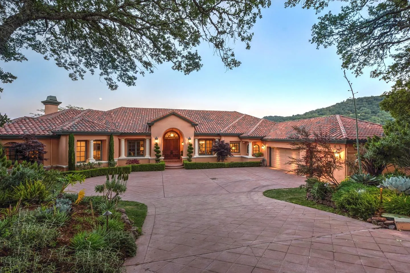 2225 Las Trampas Rd photo 1