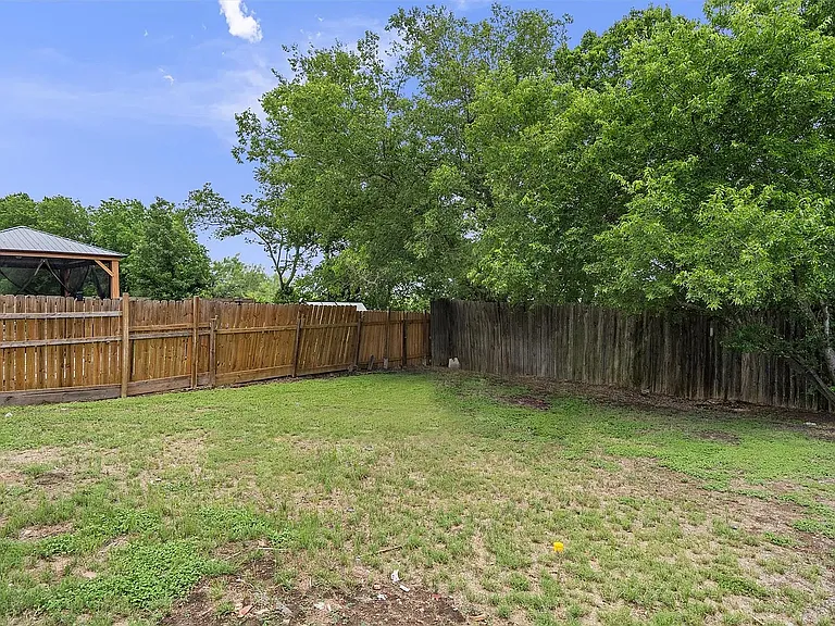 17129 Hamilton Point Cir — Photo 21