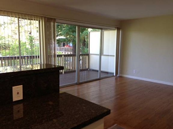 5th image of 1115 Sir Francis Drake Blvd APT 1