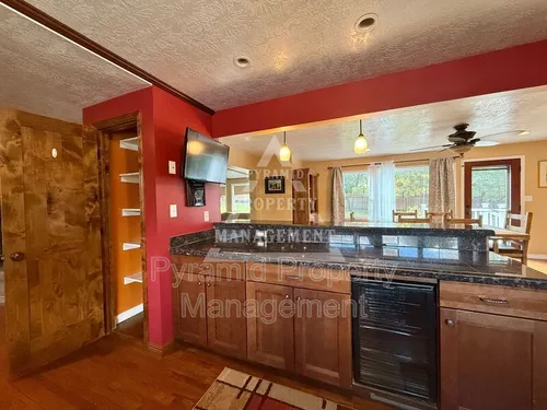 2250 E Bendamere Cir Photo 1