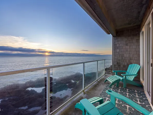 1113 N Highway 101 Unit 52, Depoe Bay, OR 97341