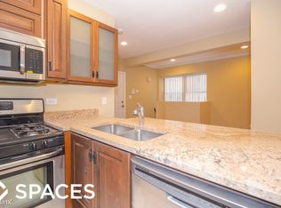 2724 W Lunt Ave #UNT2726-1W, Chicago, IL 60645