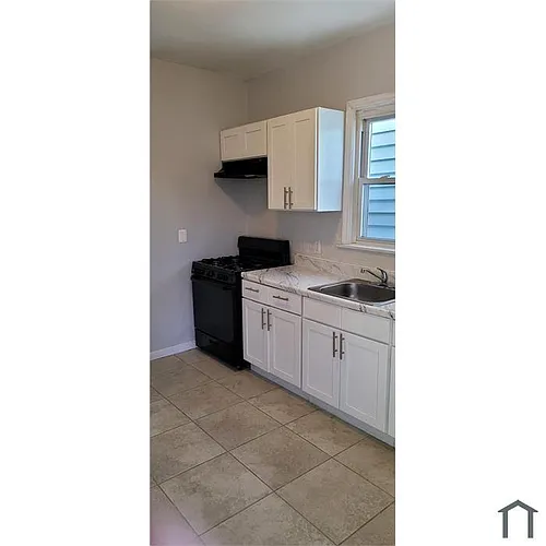 261 Amherst St #1 Photo 1