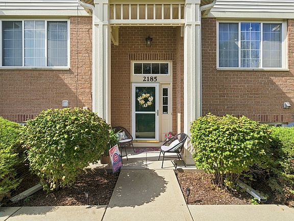 2nd image of 2185 W Concord Ln #2185